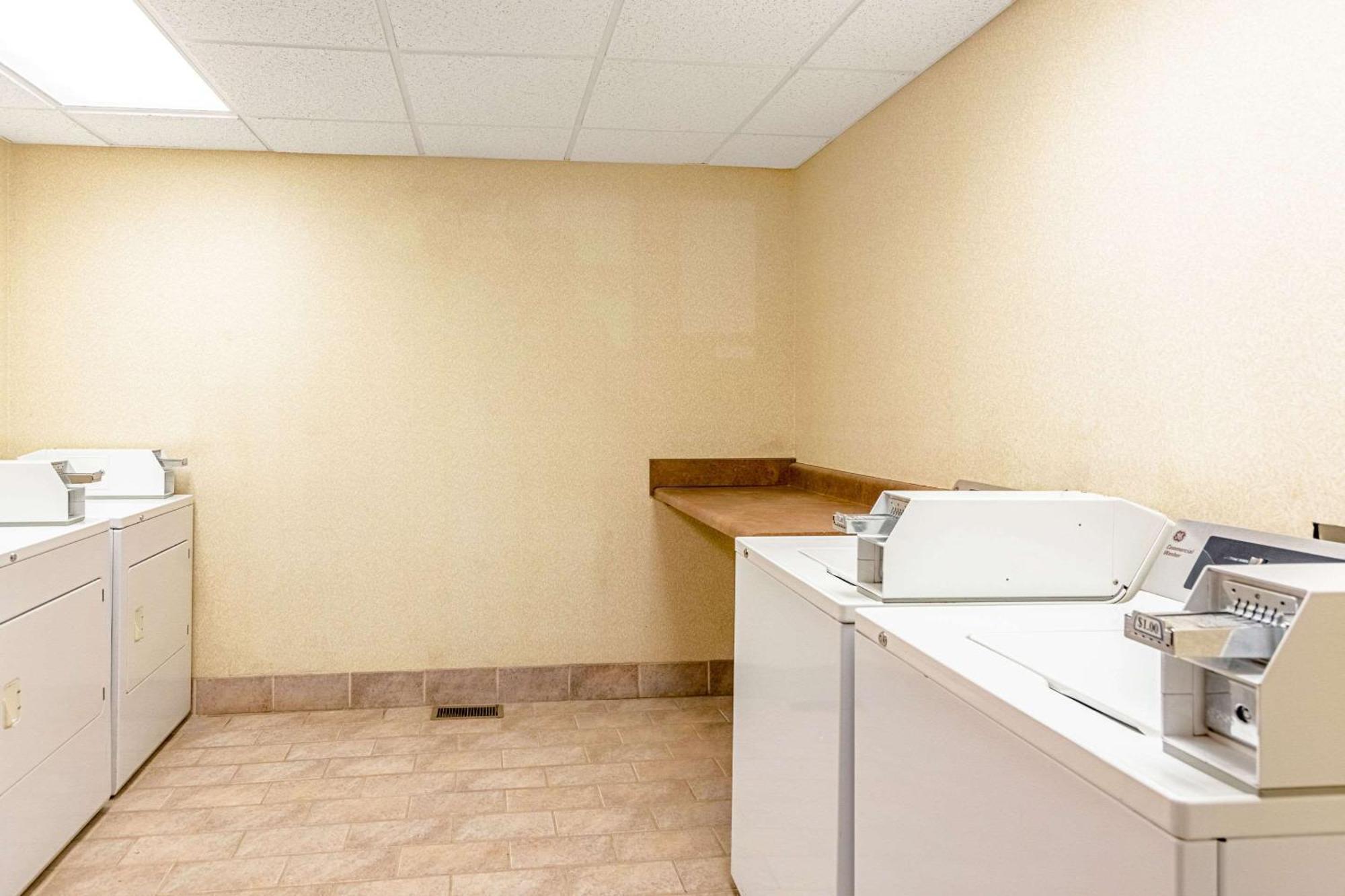 Quality Inn Burkeville Hwy 360 & 460 Eksteriør bilde